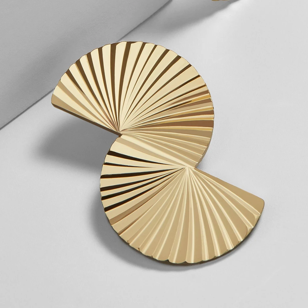 2019 Hot ZA Trendy Punk fan-shaped Stud Earrings For Women Gold Color Geometric Statement Earrings Pary Wedding Gifts Wholesale
2019 Hot ZA Trendy Punk fan-shaped Stud Earrings For Women Gold Color Geometric Statement Earrings Pary Wedding Gifts Wholesale