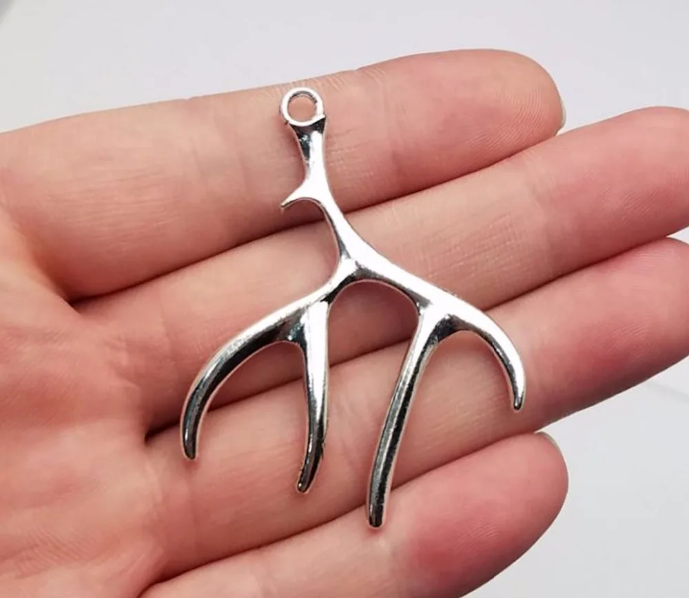 10pcs/lot--51x40mm, Antique silver/bronze Deer Antlers charms,DIY supplies, Jewelry accessories
10pcs/lot--51x40mm, Antique silver/bronze Deer Antlers charms,DIY supplies, Jewelry accessories