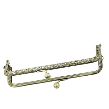 5Pcs Bronze Tone DIY Handbag Handle Making Clutch Coins Purse Metal Arc Frame Kiss Clasp Lock Rectangle 15.5cmx7cm
5Pcs Bronze Tone DIY Handbag Handle Making Clutch Coins Purse Metal Arc Frame Kiss Clasp Lock Rectangle 15.5cmx7cm