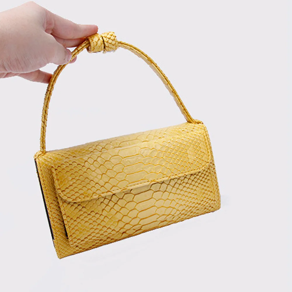 Fashion Cowhide Leather Day Clutch One Shoulder Cross-body Bag Small Crocodile Pattern Genuine Leather Clutch Chain Women's
Fashion Cowhide Leather Day Clutch One Shoulder Cross-body Bag Small Crocodile Pattern Genuine Leather Clutch Chain Women's