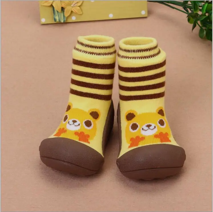 Baby Girls Boys Shoes Soft and Comfortable children attipas same design first walkers Anti-slip toddler shoes Kids Boots
Baby Girls Boys Shoes Soft and Comfortable children attipas same design first walkers Anti-slip toddler shoes Kids Boots