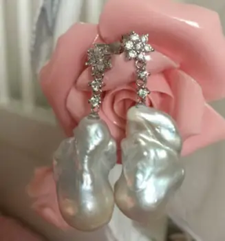HUEG pair of 25-28mm natural south sea genuine baroque white pearl earring 65AAA
HUEG pair of 25-28mm natural south sea genuine baroque white pearl earring 65AAA