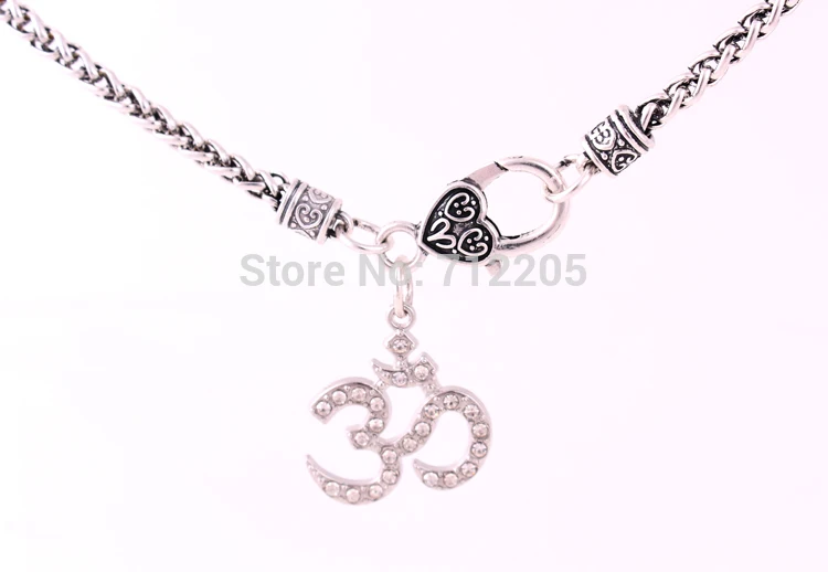Large Om AUM Pendant Necklace Lobster Claw Wheat Link Necklace Chain Clasp Yoga Meditation Yogi OHM Asana necklaces
Large Om AUM Pendant Necklace Lobster Claw Wheat Link Necklace Chain Clasp Yoga Meditation Yogi OHM Asana necklaces