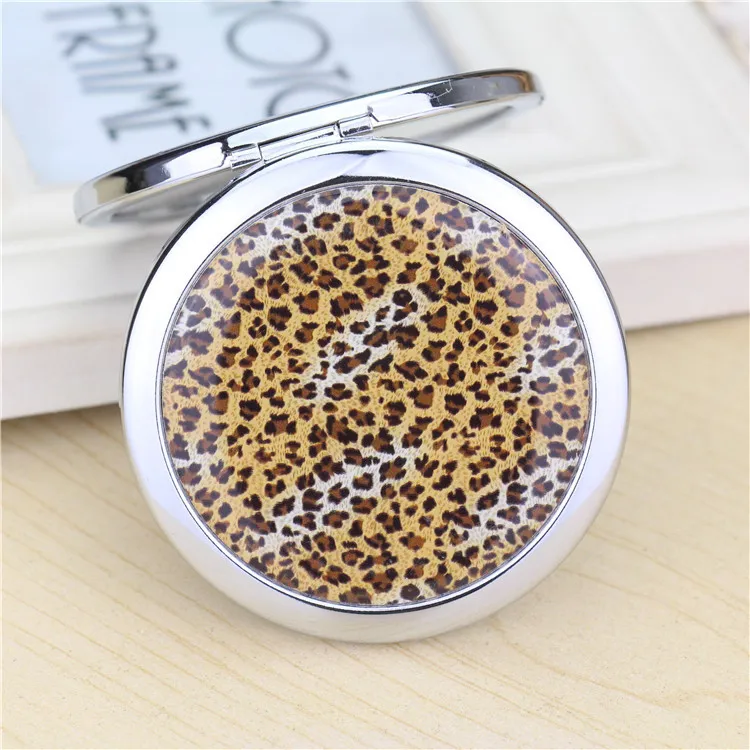 Double-side Mirror Portable Makeup Mirror Metal Leopard grain mirror folding mirror Hand 100pcs/lot free ship by express
Double-side Mirror Portable Makeup Mirror Metal Leopard grain mirror folding mirror Hand 100pcs/lot free ship by express