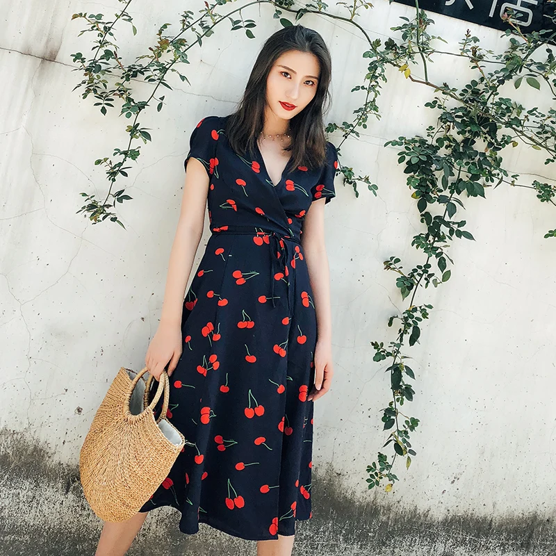 2019 Summer Dresses Sexy V Neck Short Sleeve Tie Waist Cherry floral Print Beach Sundress Boho Vestidos casual Party Dress
2019 Summer Dresses Sexy V Neck Short Sleeve Tie Waist Cherry floral Print Beach Sundress Boho Vestidos casual Party Dress