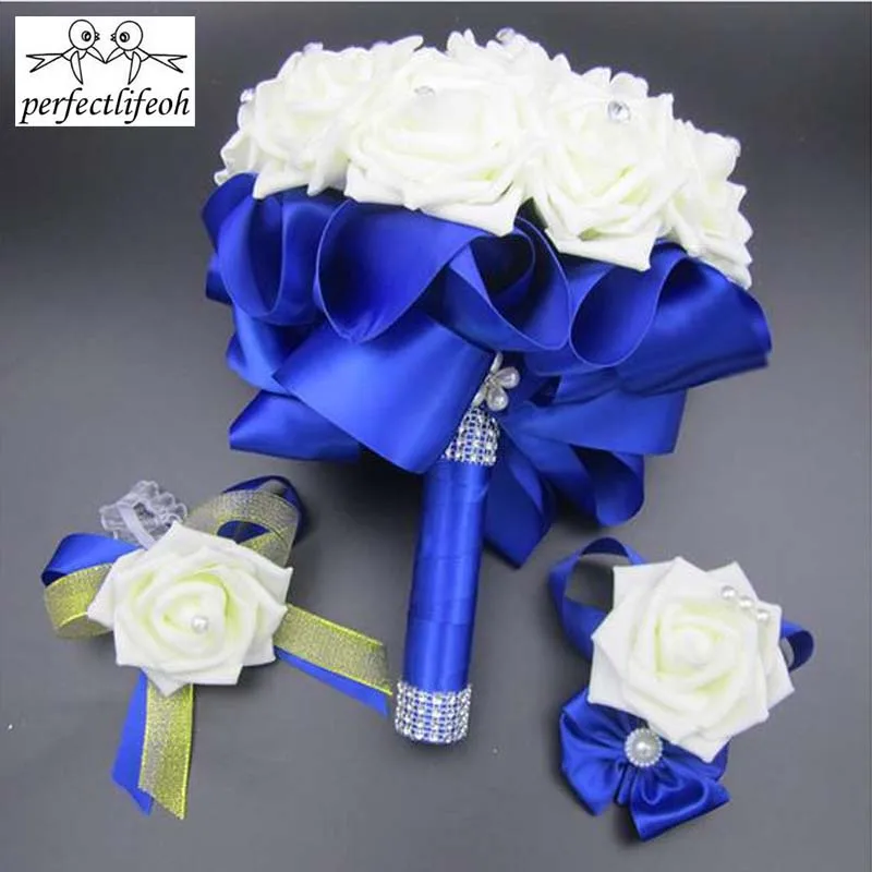 erfectlifeoh 3pc Set Bouquet and Wrist Corsage and Boutonniere Blue buque de noiva White Artifical Rose Wedding Bridal Bridesm
erfectlifeoh 3pc Set Bouquet and Wrist Corsage and Boutonniere Blue buque de noiva White Artifical Rose Wedding Bridal Bridesm