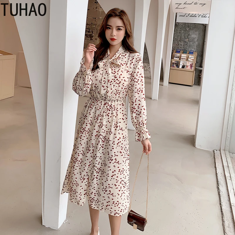 TUHAO 2019 Spring Summer Women's Chiffon Dresses High Waist Bow Neck Print Ruffles Vestido Long Sleeve Elegant Casual Dress
TUHAO 2019 Spring Summer Women's Chiffon Dresses High Waist Bow Neck Print Ruffles Vestido Long Sleeve Elegant Casual Dress