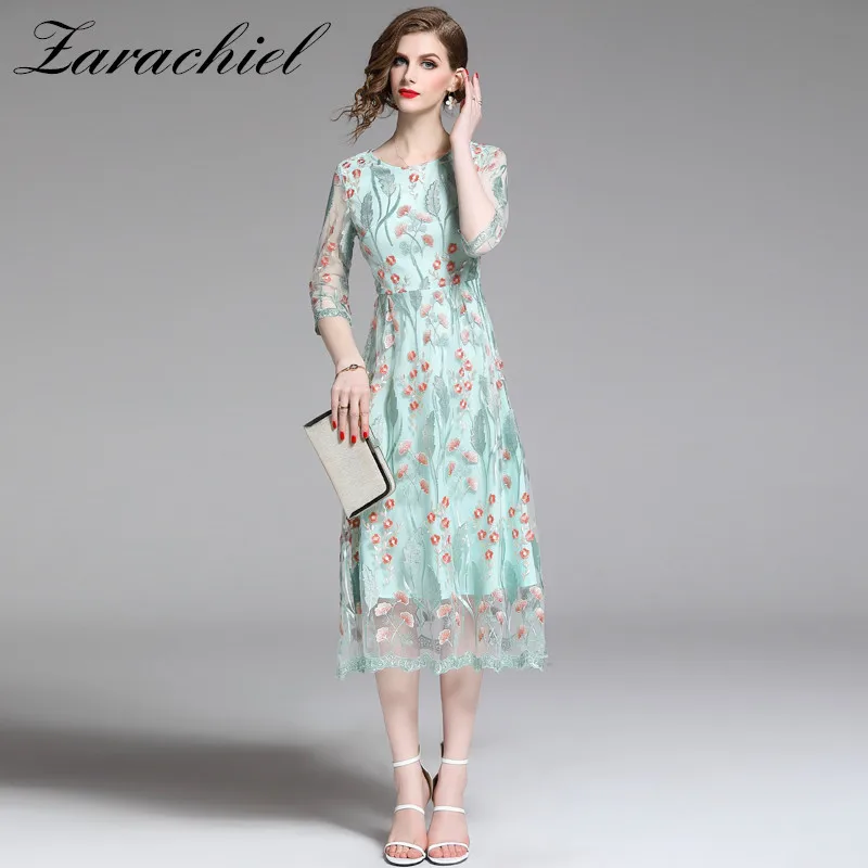 Flower Embroidery Elegant Dress Mesh Overlay Floral Green Dress 2019 Autumn Women Vintage Office Casual O Neck Midi Party Dress
Flower Embroidery Elegant Dress Mesh Overlay Floral Green Dress 2019 Autumn Women Vintage Office Casual O Neck Midi Party Dress