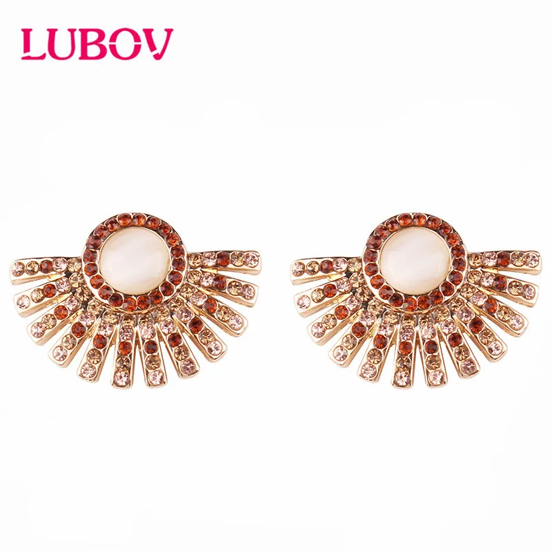 LUBOV Personality Statement Semicircle Crystal Stud Earrings Unique Gold Color Piercing Earrings Women Christmas Party Jewelry
LUBOV Personality Statement Semicircle Crystal Stud Earrings Unique Gold Color Piercing Earrings Women Christmas Party Jewelry