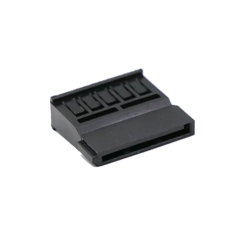 black-sata-connector-1