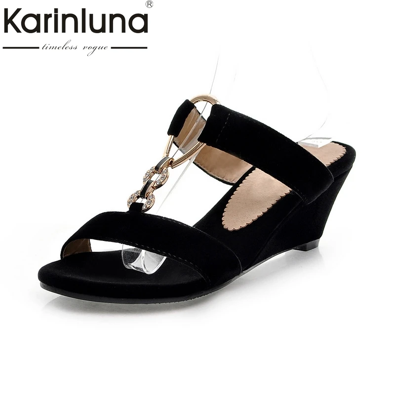 Karinluna 2018 Slip On Round Toe Black Women Shoes Woman Widge High Heels Girls Pumps Fashion Shoe Size 33-43 Mules Shoe
Karinluna 2018 Slip On Round Toe Black Women Shoes Woman Widge High Heels Girls Pumps Fashion Shoe Size 33-43 Mules Shoe