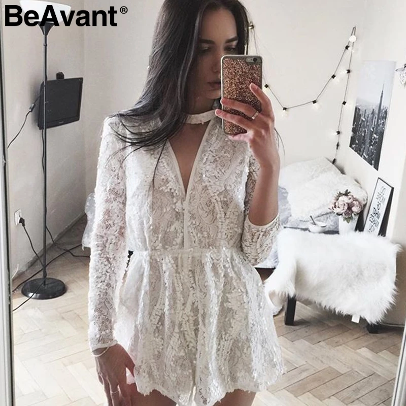 BeAvant 2018 White lace sequin jumpsuit romper Sexy v neck beach jumpsuit overalls Elegant long sleeve summer jumpsuit playsuit
BeAvant 2018 White lace sequin jumpsuit romper Sexy v neck beach jumpsuit overalls Elegant long sleeve summer jumpsuit playsuit