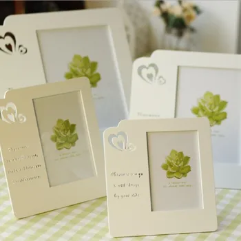 Jane European Photo Frame Picture Frame White Openwork Photo Frame Creative Home Decoration Wedding Room Decoration
Jane European Photo Frame Picture Frame White Openwork Photo Frame Creative Home Decoration Wedding Room Decoration