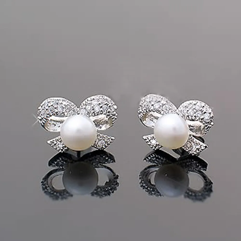 Hot Sale 1 Pair Bowknot Rhinestone Imitation Pearls Stud Earrings Womens Fashion Jewelry Gift EAR-0700
Hot Sale 1 Pair Bowknot Rhinestone Imitation Pearls Stud Earrings Womens Fashion Jewelry Gift EAR-0700