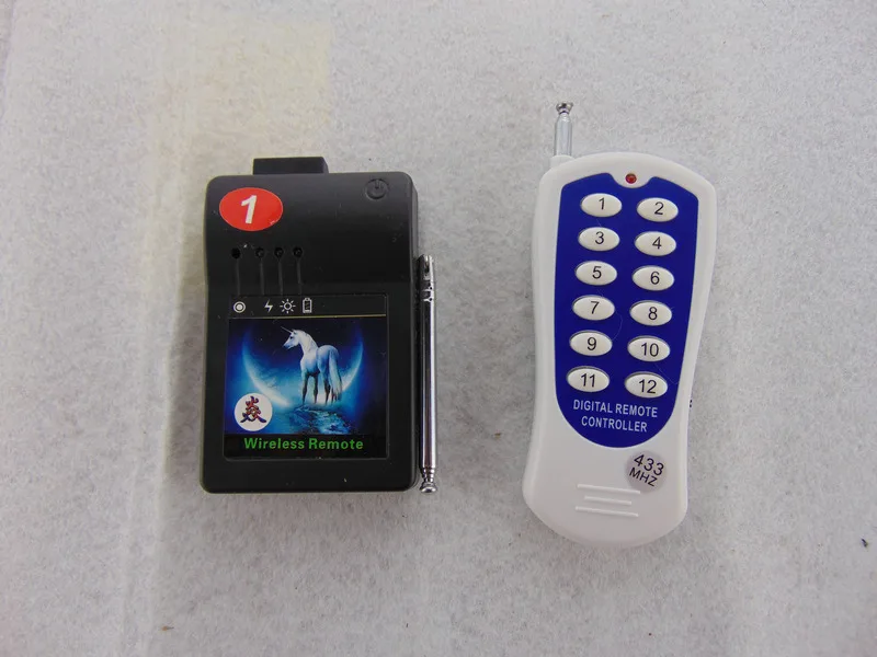 Light machine 1 Cues remote stage ZT01R 2019 NEW DMX Stage fireworks switch wedding equipment-wireless switch led radio fire 
Light machine 1 Cues remote stage ZT01R 2019 NEW DMX Stage fireworks switch wedding equipment-wireless switch led radio fire
