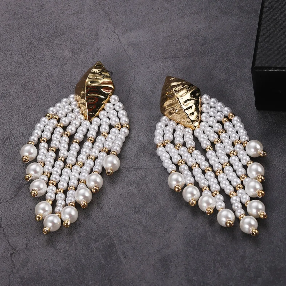 Best lady Luxury White Simulated Pearls Fringed Drop Earrings for Women Shiny Wedding Engagement Gift Statement Earrings Jewelry
Best lady Luxury White Simulated Pearls Fringed Drop Earrings for Women Shiny Wedding Engagement Gift Statement Earrings Jewelry