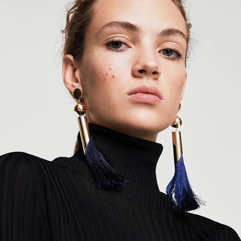 New Bohemia Ethnic Long Tassel Dangle Earrings Women Blue Silk Fabric Dangle Metal Big Ball Fringed Earrings Wedding Jewelry
New Bohemia Ethnic Long Tassel Dangle Earrings Women Blue Silk Fabric Dangle Metal Big Ball Fringed Earrings Wedding Jewelry