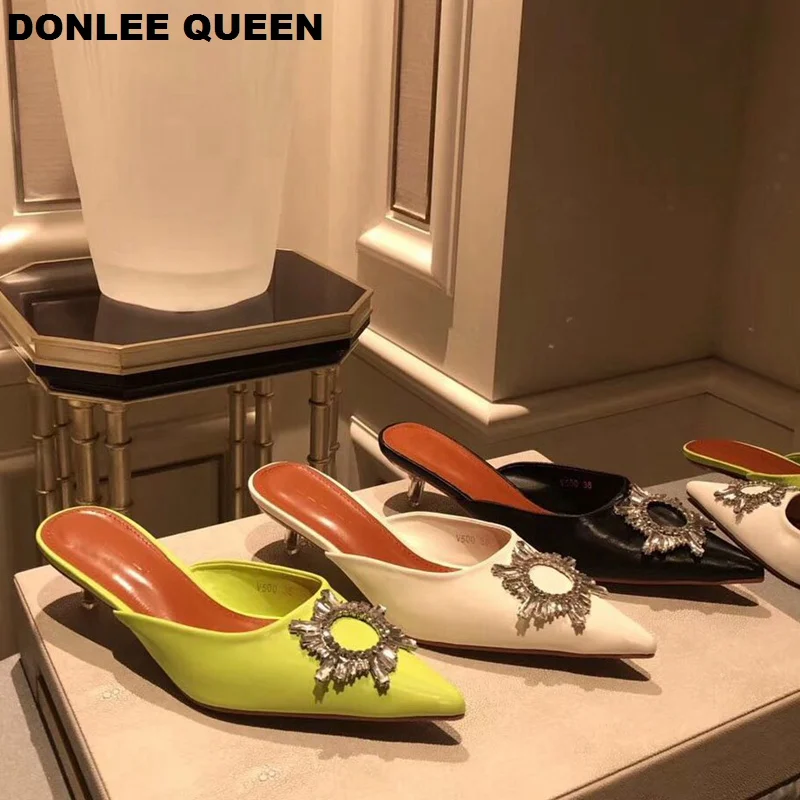 Rhinestone Buckle Mule Shoes Women Slip On Slides Crystal Low Heel Slippers Pointed Toe Party Wedding Shoes Brand Slipper Summer
Rhinestone Buckle Mule Shoes Women Slip On Slides Crystal Low Heel Slippers Pointed Toe Party Wedding Shoes Brand Slipper Summer