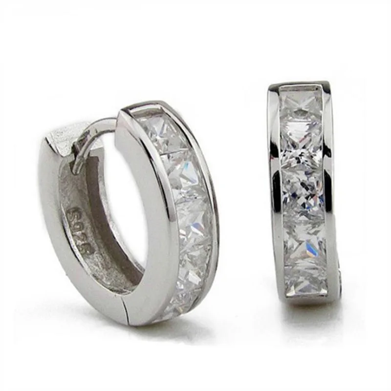 Real 925 Sterling Silver Minimalist Geometric Zircon Round Hoop Earrings For Women Party Fashion Jewelry Cute Accessories SY234
Real 925 Sterling Silver Minimalist Geometric Zircon Round Hoop Earrings For Women Party Fashion Jewelry Cute Accessories SY234