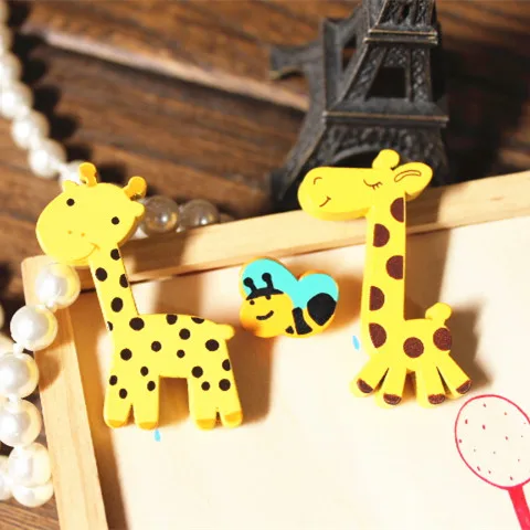 Timlee X132 Cartoon Cute Animal Giraffe Bee Natural Wood Brooch Pins Safety Pins Jeans Bag Decoration Brooches Gift Wholesale
Timlee X132 Cartoon Cute Animal Giraffe Bee Natural Wood Brooch Pins Safety Pins Jeans Bag Decoration Brooches Gift Wholesale