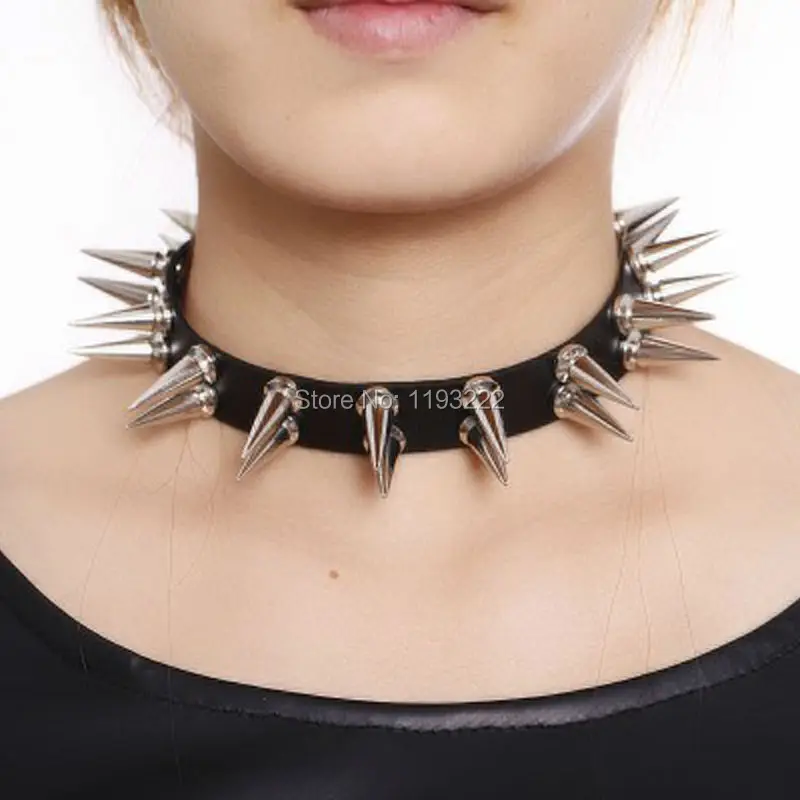 Harajuku Heavy Metal Lolita Handcrafted Leather Collar Double Row Spikes Studded Spiked Choker Necklace
Harajuku Heavy Metal Lolita Handcrafted Leather Collar Double Row Spikes Studded Spiked Choker Necklace