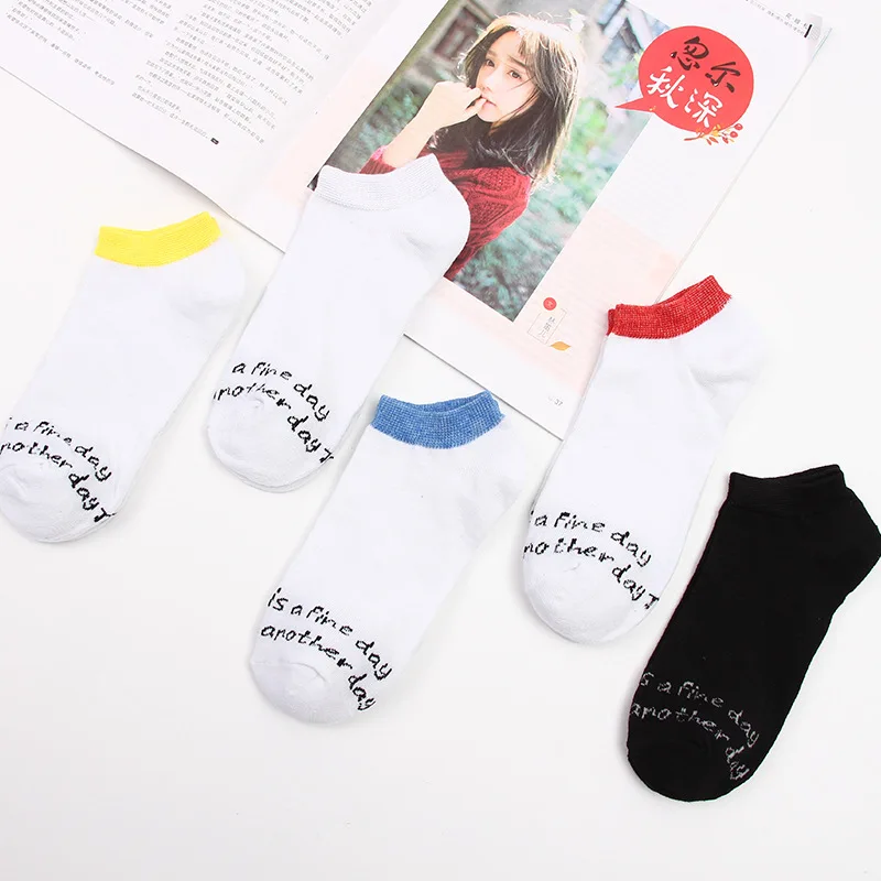 New Spring and Summer Casual Men's Boat Socks Candy Color Side Letter Socks Student Socks
New Spring and Summer Casual Men's Boat Socks Candy Color Side Letter Socks Student Socks