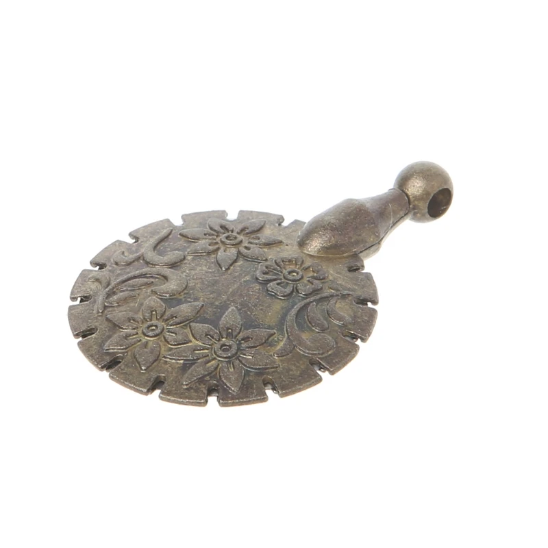 Wholesale Sewing Thread Yarn Cutter Pendant Round Shape Antique Bronze Craft DIY Tool Home May06
Wholesale Sewing Thread Yarn Cutter Pendant Round Shape Antique Bronze Craft DIY Tool Home May06