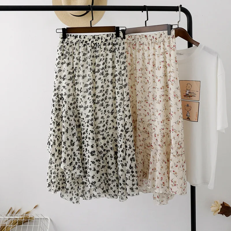 2019 Spring and Summer New Korean version of the high-waisted thin broken flower skirt long chiffon skirt
2019 Spring and Summer New Korean version of the high-waisted thin broken flower skirt long chiffon skirt