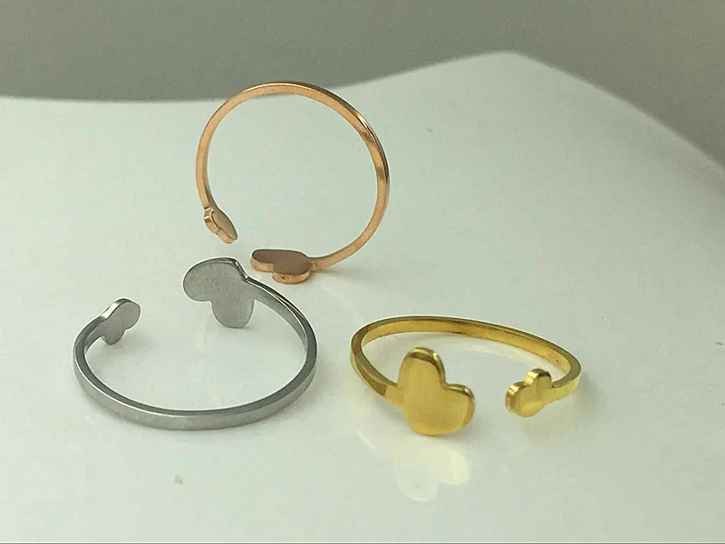 2019 Fashion Stainless Steel Love Double Heart Openings Ring Rose Gold Color Girl Women Party Gift
2019 Fashion Stainless Steel Love Double Heart Openings Ring Rose Gold Color Girl Women Party Gift
