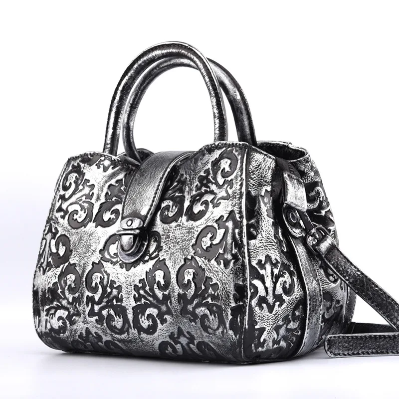 BJYL Fashion Women handbags retro hand-brushed diagonal cross-body shoulder bag genuine leather embossed female messenger bags
BJYL Fashion Women handbags retro hand-brushed diagonal cross-body shoulder bag genuine leather embossed female messenger bags