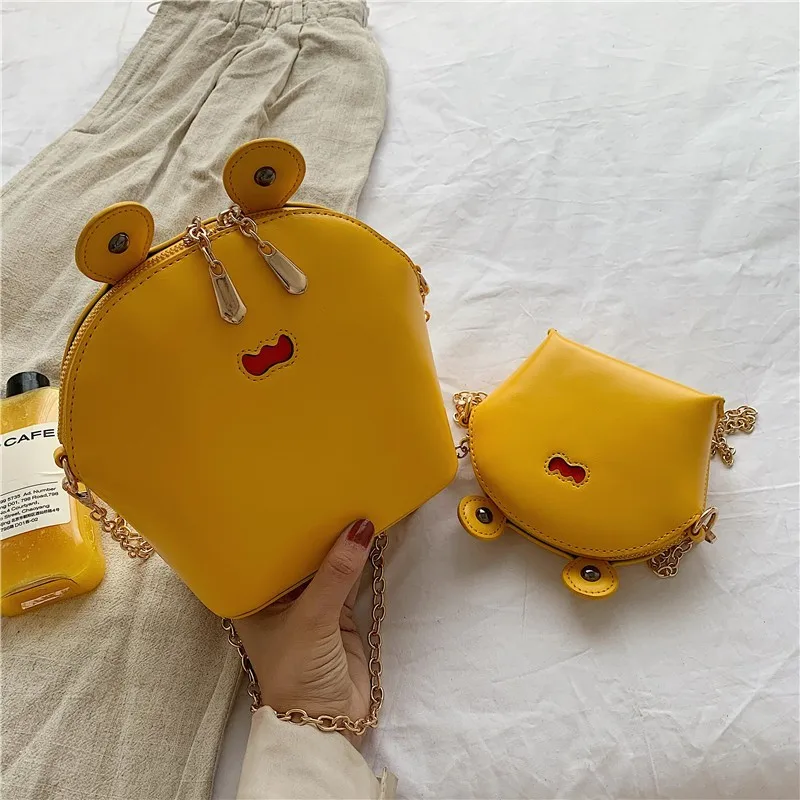 Designer Bags Brand Chains Girls Purse New PU Leather Messenger Bags Cute Crap Shape Shoulder Crossbody Bags For Women 2019
Designer Bags Brand Chains Girls Purse New PU Leather Messenger Bags Cute Crap Shape Shoulder Crossbody Bags For Women 2019