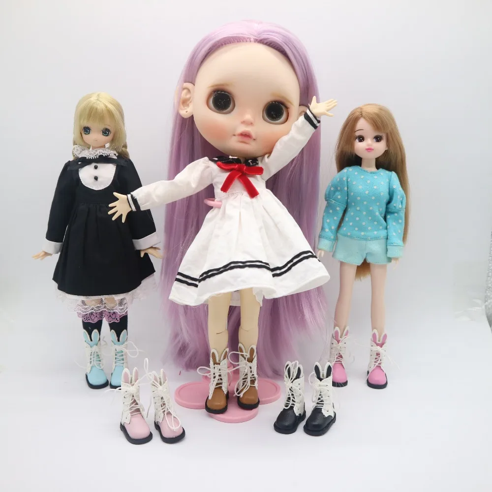 Rabbit boots for Blyth, licca Pullip Azone ICY doll, shoes length:3.5cm, height:3.5cm , width:1.6cm
Rabbit boots for Blyth, licca Pullip Azone ICY doll, shoes length:3.5cm, height:3.5cm , width:1.6cm