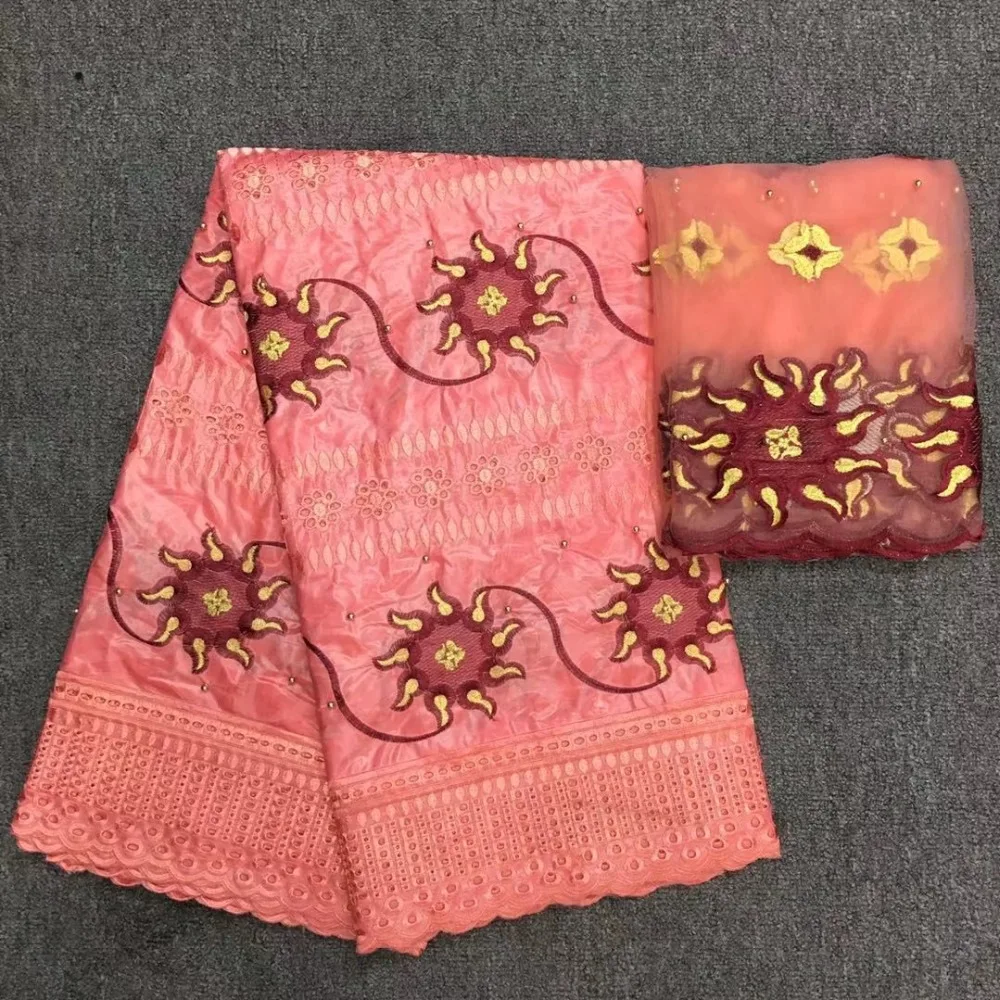 Latest African Lace Fabric African Buzin Riche Lace Fabric High Quality Buzin Riche Getzner With Pearls For Wedding Dress NX818z
Latest African Lace Fabric African Buzin Riche Lace Fabric High Quality Buzin Riche Getzner With Pearls For Wedding Dress NX818z