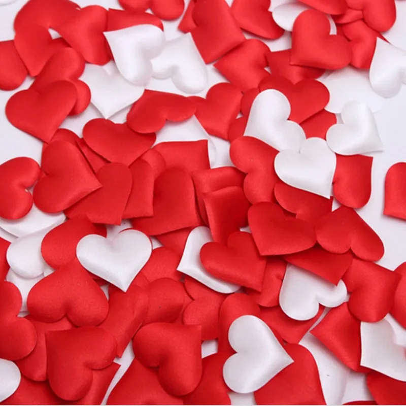 100pcs 3.2cm DIY Heart confetti wedding decoration for weddings Satin Heart Shaped Fabric Artificial heart petals wedding decor
100pcs 3.2cm DIY Heart confetti wedding decoration for weddings Satin Heart Shaped Fabric Artificial heart petals wedding decor