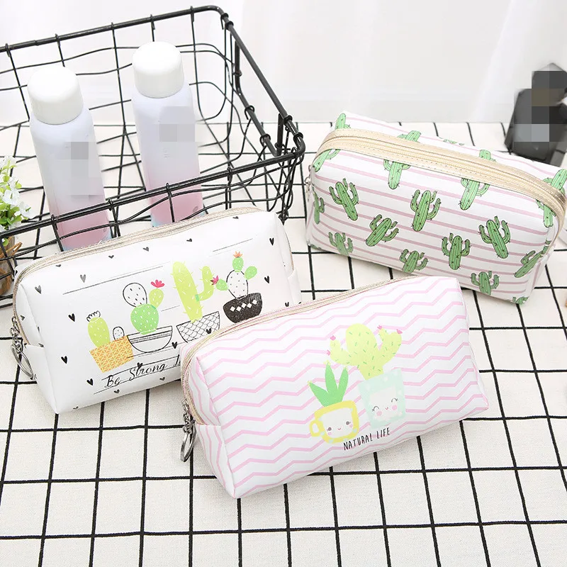 

PACGOTH Fashion Cactus Cosmetic Case Women PU Leather Portable Multifunction Travel Organizer Case Makeup Bag Size 18*6.5*9cm