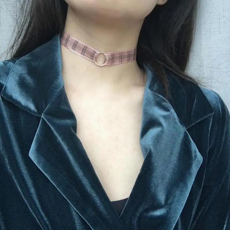 New Hot Personality Pink Lace Lattice Stripes Circle Metal Short Paragraph Collar Chain Clasp Women Jewelry Choker Necklace
New Hot Personality Pink Lace Lattice Stripes Circle Metal Short Paragraph Collar Chain Clasp Women Jewelry Choker Necklace