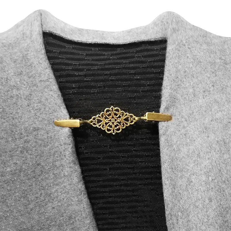Portable And Easy To Use Alloy Women'S Sweater Clip Cardigan Connection Buckle Collar Clip Ancient Silver
Portable And Easy To Use Alloy Women'S Sweater Clip Cardigan Connection Buckle Collar Clip Ancient Silver