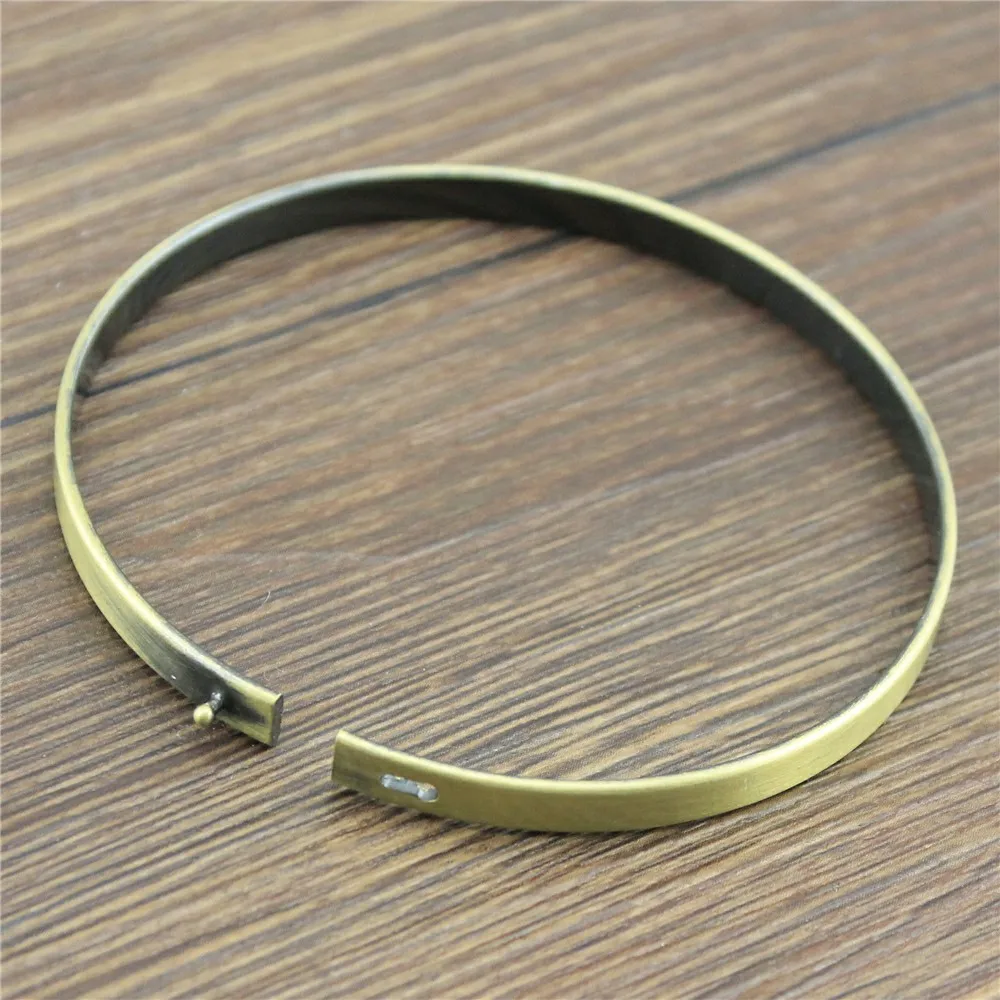 1pcs Antique Bronze Brushed Color High Quality Copper Material Diameter 60mm Simple Bangle Finding
1pcs Antique Bronze Brushed Color High Quality Copper Material Diameter 60mm Simple Bangle Finding