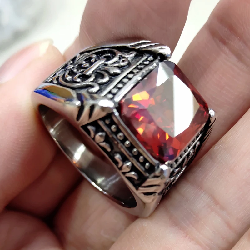 Vintage CZ Stone Men's Rings Punk Style 316L Stainless Steel Ring for Men Jewelry High Quality Men's Ring With Crystal
Vintage CZ Stone Men's Rings Punk Style 316L Stainless Steel Ring for Men Jewelry High Quality Men's Ring With Crystal
