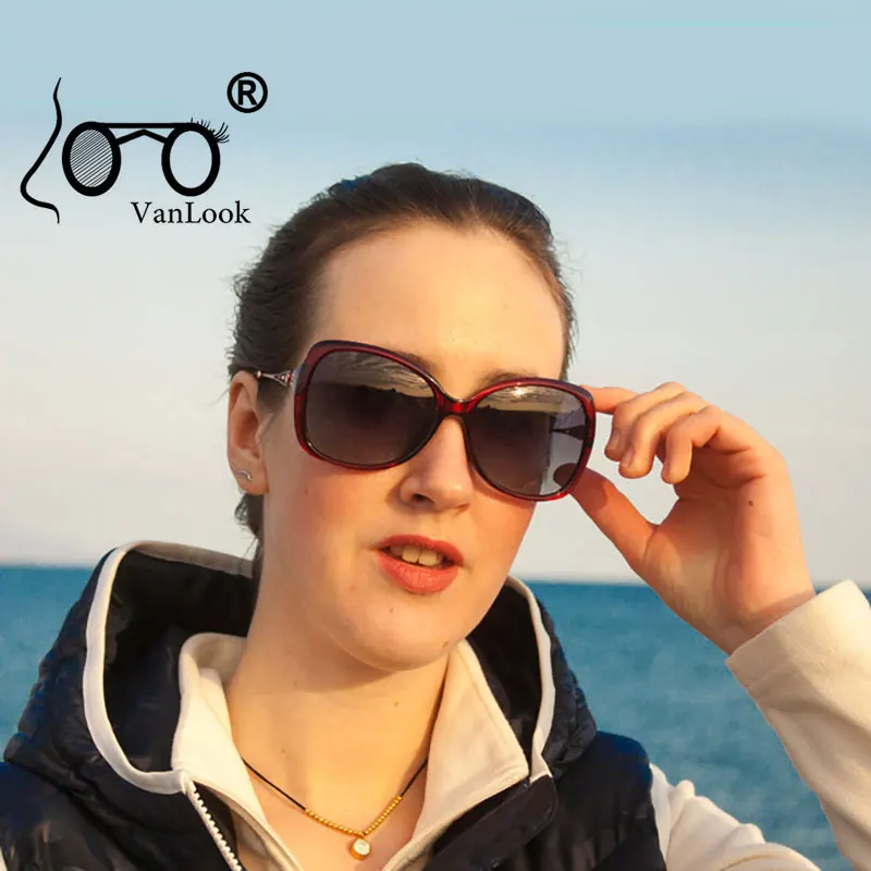 Rhinestone Sunglasses Women Polarized Red Women's Sun Glasses Oculos de Sol Feminino Polaroid for Driving Luxury Designer Brand
Rhinestone Sunglasses Women Polarized Red Women's Sun Glasses Oculos de Sol Feminino Polaroid for Driving Luxury Designer Brand