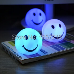 Night light Lovely changable color Round Smile Face LED lamp, 7 colors changing Smiling nightlight For Baby / Children gift toy
Night light Lovely changable color Round Smile Face LED lamp, 7 colors changing Smiling nightlight For Baby / Children gift toy