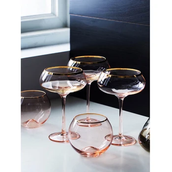 High quality wine glass Lead free crystal glass goblet beer glass gilded champagne glasses wedding glasses romantic wedding gift
High quality wine glass Lead free crystal glass goblet beer glass gilded champagne glasses wedding glasses romantic wedding gift