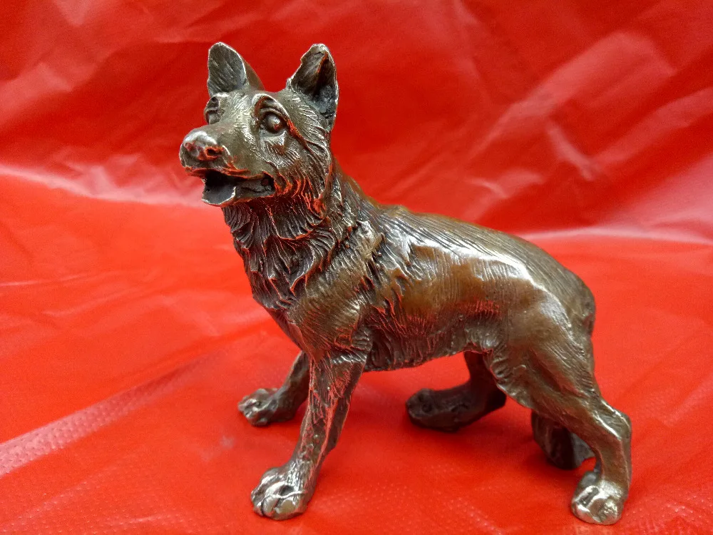 Folk Chinese Bronze Fengshui Zodiac Year Dog A pug Animal Sculpture Pair
Folk Chinese Bronze Fengshui Zodiac Year Dog A pug Animal Sculpture Pair