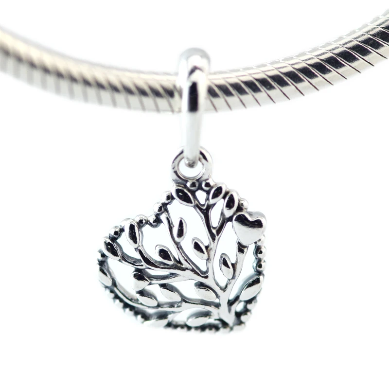 2018 summer Flourishing Hearts Charms 925 sterling silver Original beads fit Pandora Bracelets bangles DIY for women 
2018 summer Flourishing Hearts Charms 925 sterling silver Original beads fit Pandora Bracelets bangles DIY for women