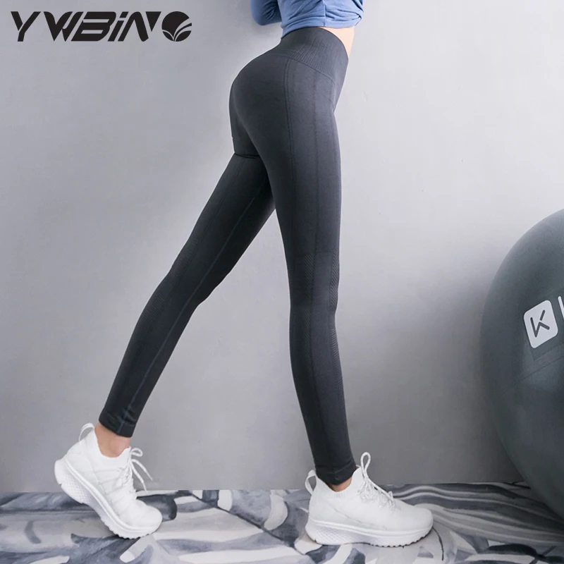 L1803 Sports Fitness Running Yoga Pants Mesh Splicing High Elastic High Waist Quick Drying Blended Solid Spandex Skinny Pants
L1803 Sports Fitness Running Yoga Pants Mesh Splicing High Elastic High Waist Quick Drying Blended Solid Spandex Skinny Pants