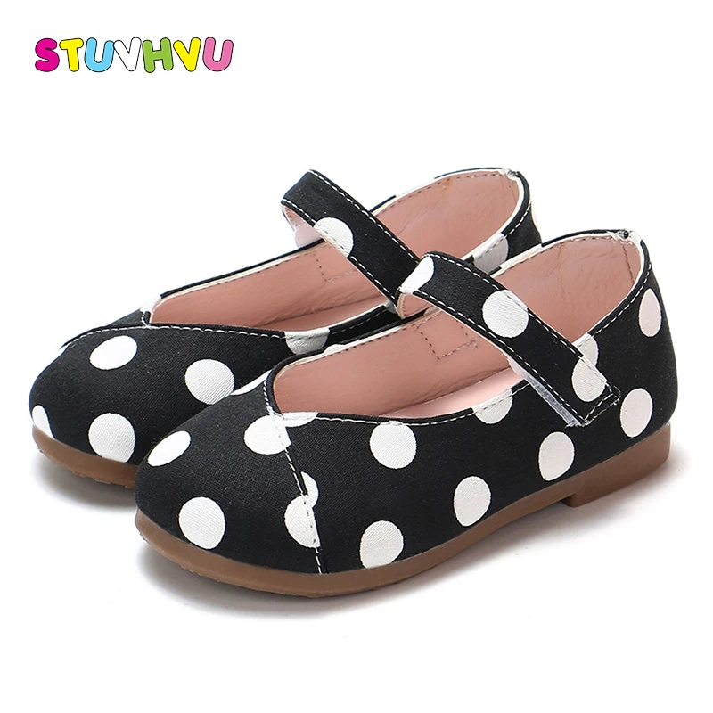Fashion girls shoes kids casual canvas shoes spring autumn new children soft sole dot printing school shoes for girls baby
Fashion girls shoes kids casual canvas shoes spring autumn new children soft sole dot printing school shoes for girls baby