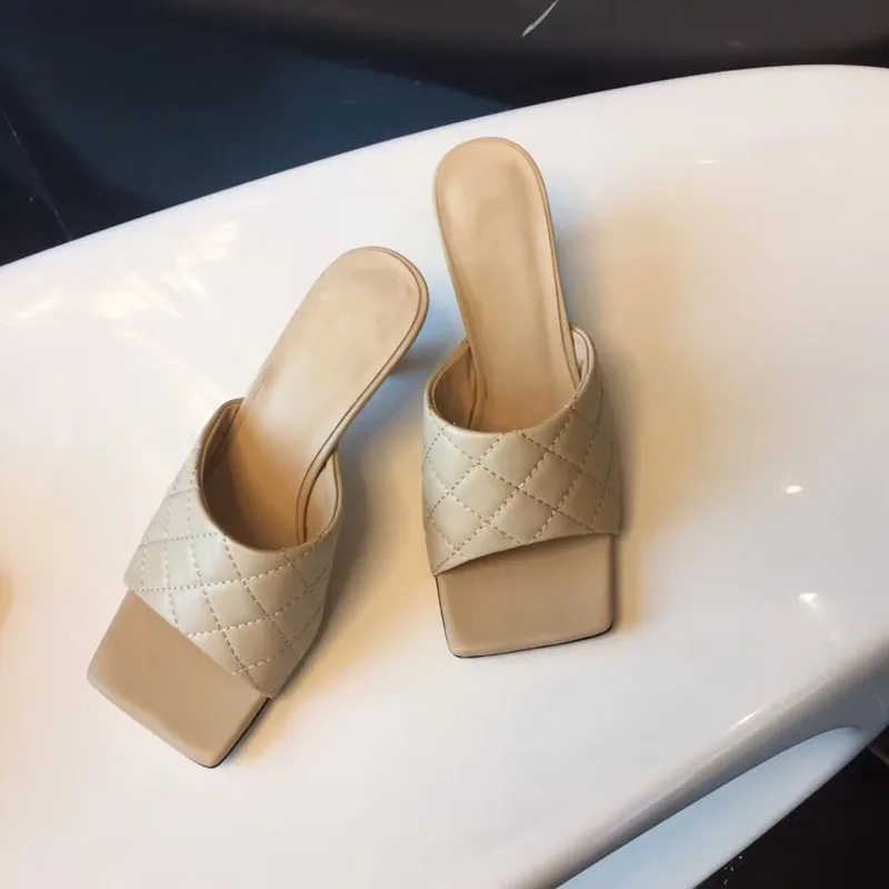 New arrival 2019 spring ans summer high heel women slippers genuine leather gingham pumps
New arrival 2019 spring ans summer high heel women slippers genuine leather gingham pumps