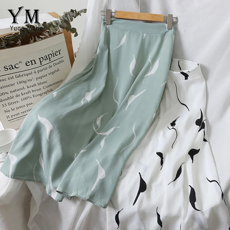 YuooMuoo High Waist Print A Line Skirt 2019 Europe Women Elegant High Waist Chiffon Skirt Summer Female Casual Boho Green Skirt
YuooMuoo High Waist Print A Line Skirt 2019 Europe Women Elegant High Waist Chiffon Skirt Summer Female Casual Boho Green Skirt