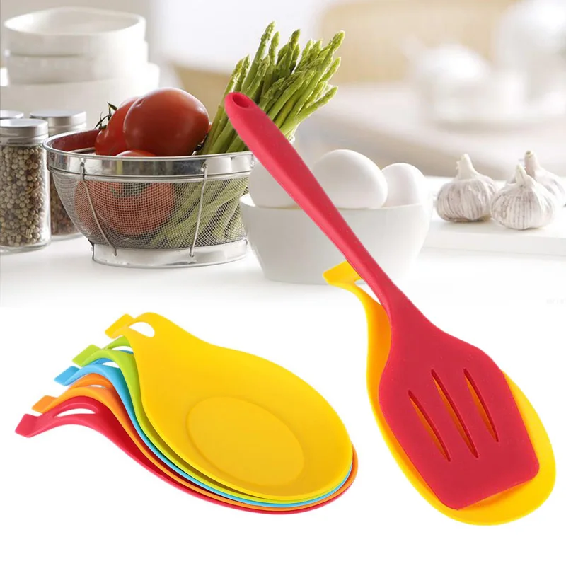 1pc Anti-slip Tableware Pad High Temperature Resistant Silicone Soup Spoon Mat Tray for Kitchen Dining Table 19.5x10cm
1pc Anti-slip Tableware Pad High Temperature Resistant Silicone Soup Spoon Mat Tray for Kitchen Dining Table 19.5x10cm