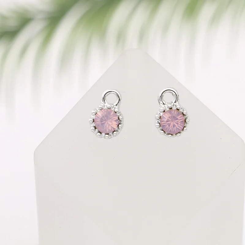 9061440350_1840617189